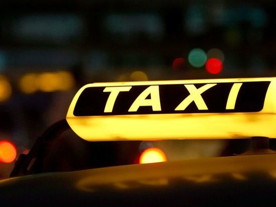 Попросившего петербурженку «сделать приятно» таксиста наказали отстранением