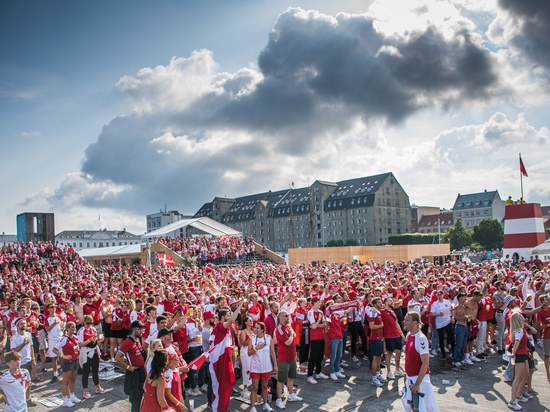 Тренер сборной Дании предложил британскому премьеру Джонсону &laquo;проснуться&raquo;