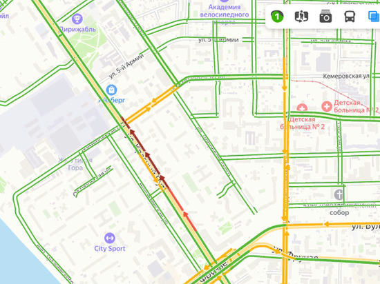 Блогер указал на пробки в центре Омска из-за новой схемы работы светофоров и ремонта
