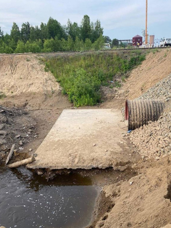 Власти отвели воду с дороги, на подтопление которой жители жаловались Путину в Красноярском крае