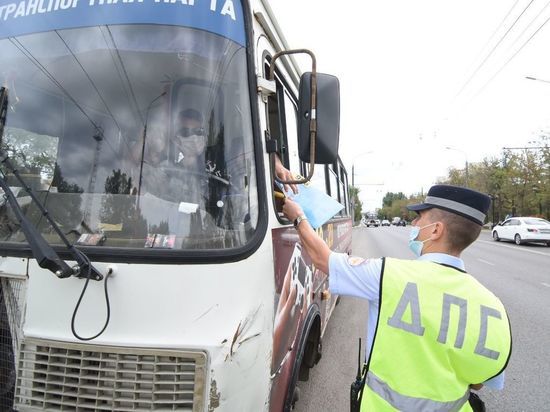 В автобусах Оренбурга начались масочные рейды