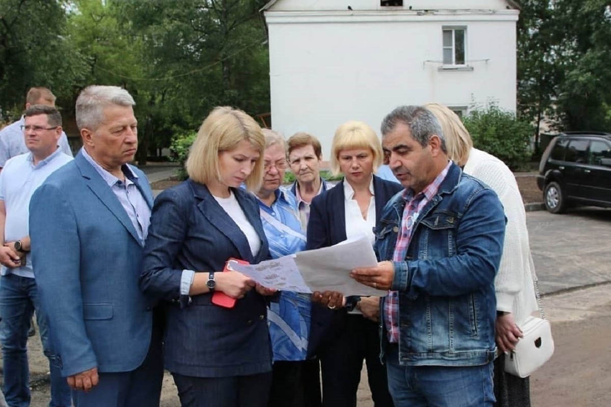 Городское хозяйство серпухов. Городское хозяйство серпухов. Комитет городского хозяйства шадринск. Жкх города шахты. Глава серпухова.