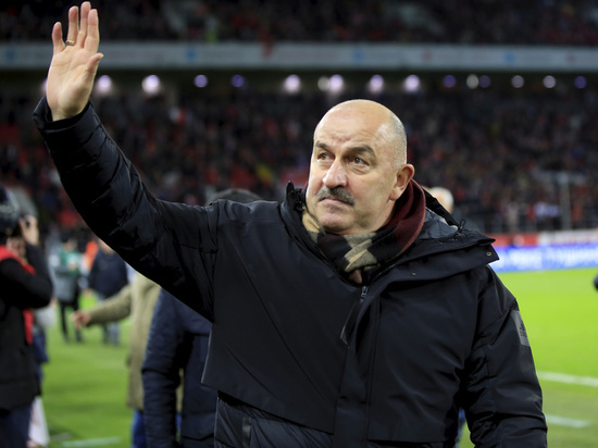 Уже не космос: как Черчесов сперва стал героем, а потом провалился