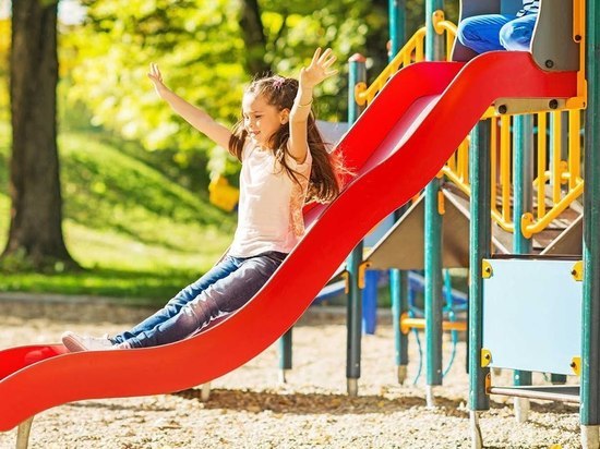 В Иванове два ребенка травмировались, катаясь с горки