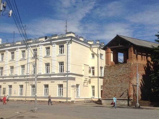 В Смоленске ужесточили дресс-код для местных чиновников