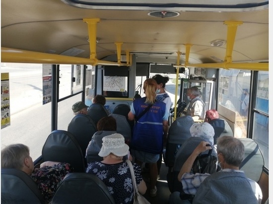 В Смоленске в городском транспорте прошел рейд по проверке масок у пассажиров 9 июля