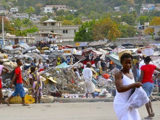Правительство Гаити попросило США направить в страну войска