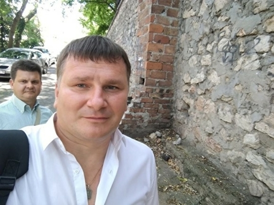 Бывший пресс-секретарь Бориса Дубровского задержан по подозрению в растратах