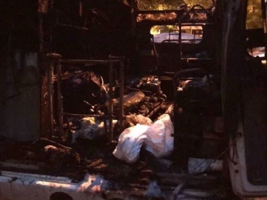 В Красноярске сгорела дотла машина скорой помощи