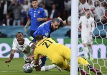 Сборная Италии сравняла счет в матче с командой Англии в финале чемпионата Европы по футболу