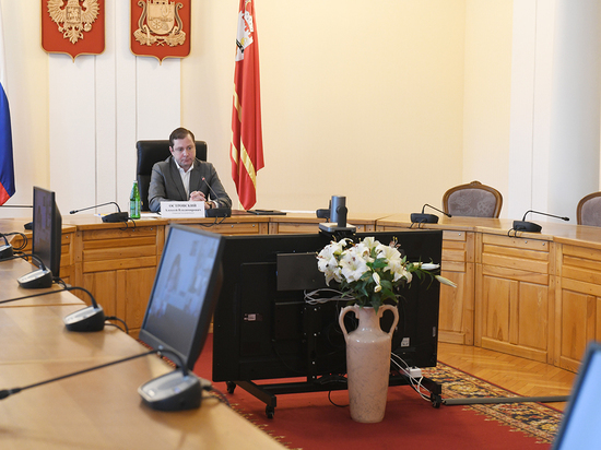 Губернатор Островский заявил, что 43 пункта вакцинации для смолян недостаточно