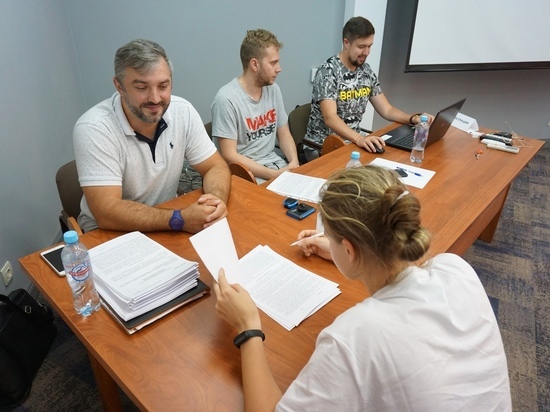 Ярославский женский хоккейный клуб подписал первые контракты