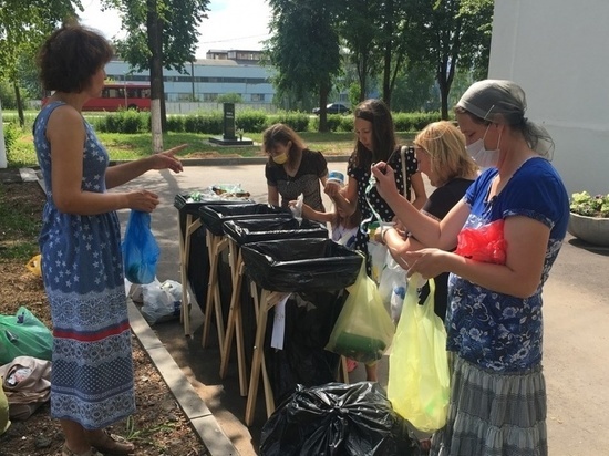 В Кирове провели акцию по раздельному сбору мусора