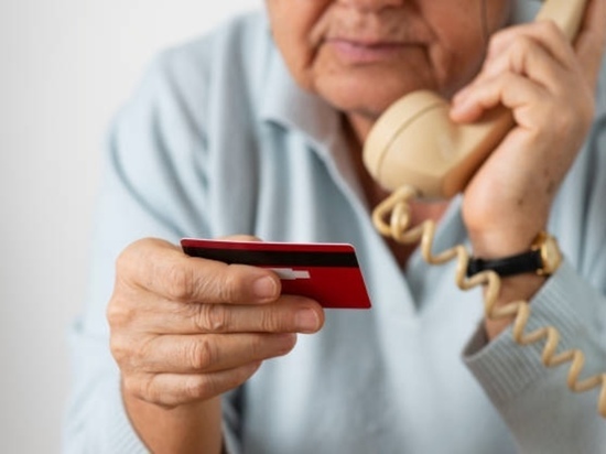 В Омске очередная пенсионерка стала жертвой телефонных мошенников
