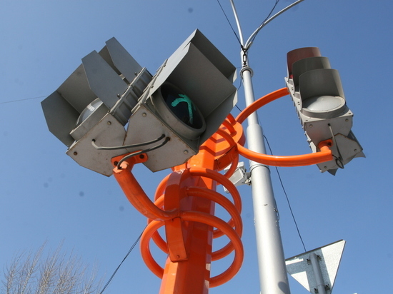 В Кемерове за неделю отремонтировали 35 дефектных светофоров