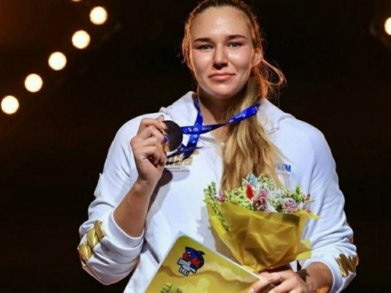 Чемпионку Европы по боксу Марию Шишмарёву встретили в Чите