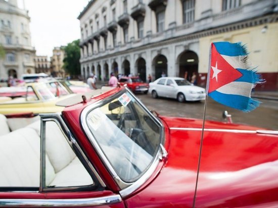 Мэр Майами отрекся от своего призыва бомбить Кубу