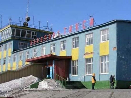 В Тикси начальник пункта полиции аэропорта похитил около тысячи литров керосина