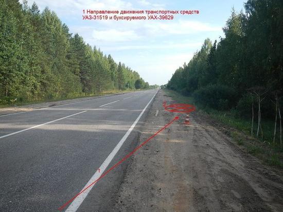 В Костромской области водитель перевернул в кювет сразу два УАЗика