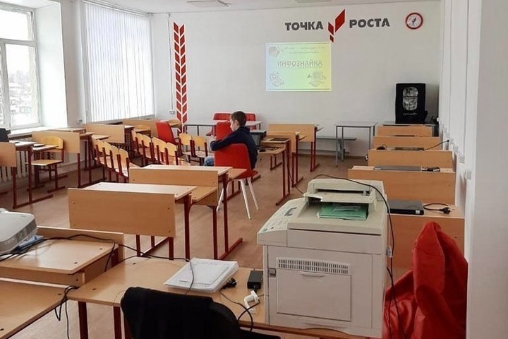 Партия «Новые люди» встала на защиту педагогов Чухломского района