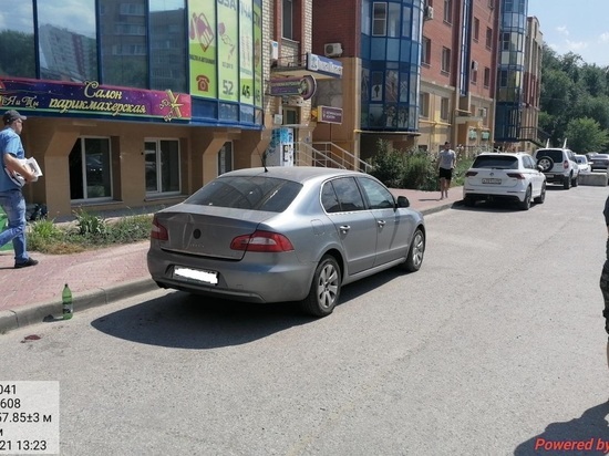 На улице Черновицкой в Рязани Skoda сбила пенсионерку