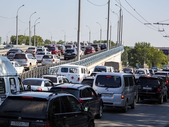 7-километровая пробка образовалась на Северном объезде в Новосибирске