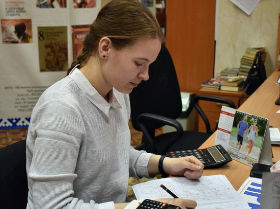 Временную работу получили больше 3 тысяч подростков на Ямале