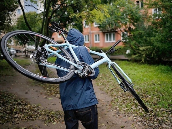 Житель Калмыкии похитил велосипед на территории соседней области