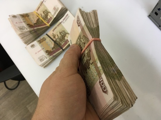 В Комсомольске-на-Амуре безработный украл 25 тысяч рублей с банковской карты