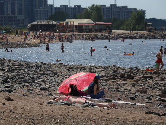 Ученые назвали две главные причины аномальной жары в Петербурге