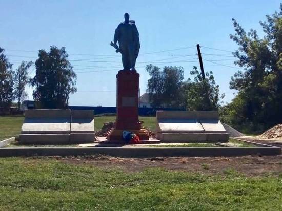 В Мордовском районе идёт реконструкция мемориала погибшим в годы войны
