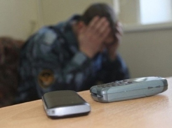 В Ростове инспектор СИЗО пытался доставить заключенным телефоны и лекарства