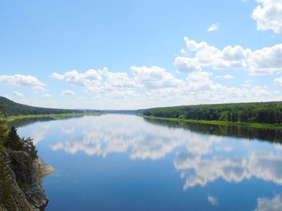 Несмотря на участившиеся случаи гибели детей в воде, подростки в Кузбассе продолжают купаться одни