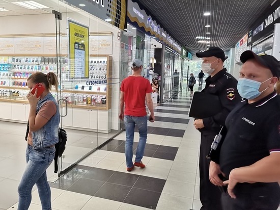 В пензенских торговых центрах составляют протоколы на безмасочников