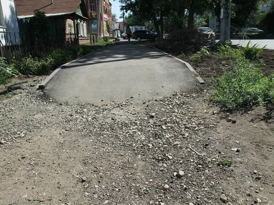 В Оренбурге активисты ОНФ контролируют проведение дорожного ремонта на улице Мусы Джалиля