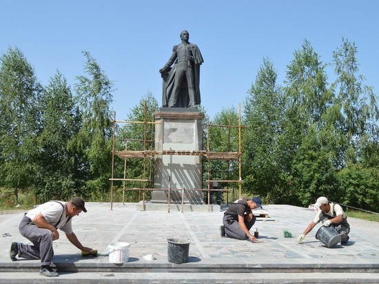 В Старожилове Рязанской области начали реставрировать памятнику Головнину