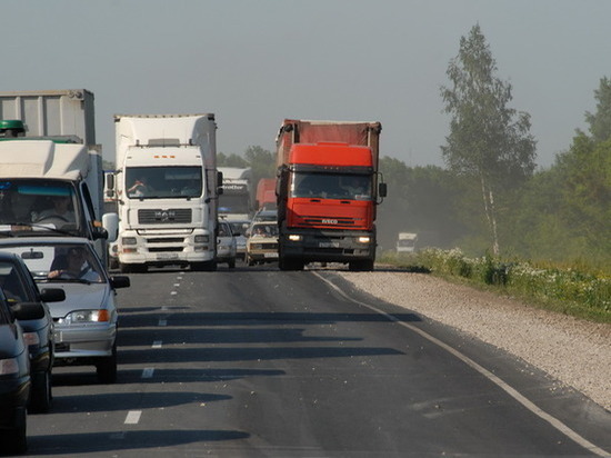 В Ростовской области ограничили движение грузовиков из-за сильной жары