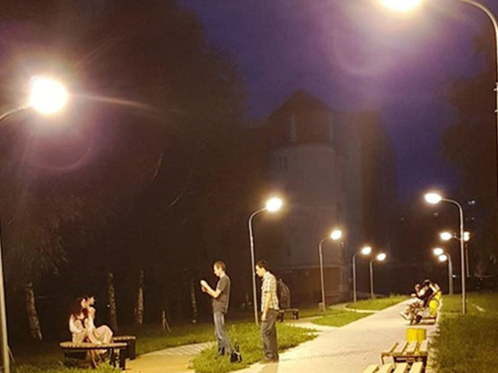 Зажглись фонари на Аллее Победы в Новочебоксарске