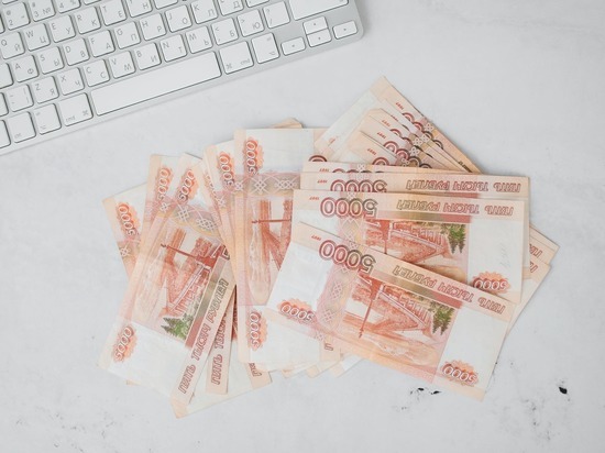 Мошенник убедил смолянина «сохранить» 351 тысячу рублей на чужих счетах