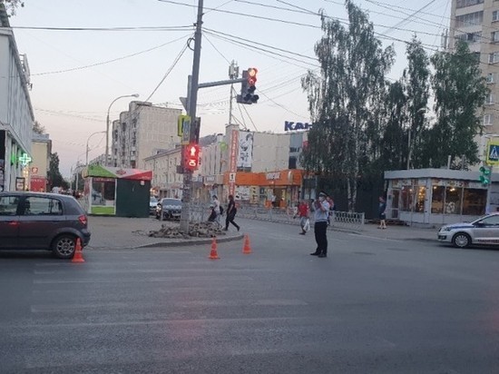 7-летнего мальчика на самокате сбил Hyundai Getz в Екатеринбурге