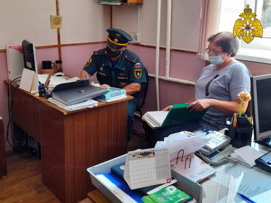 В Смоленской области спецкомиссии проверяют школы перед началом учебного года