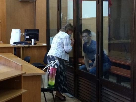 В Твери вновь не прозвучало последнее слово Александра Зобенкова, обвиняемого в тройном убийстве
