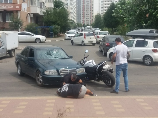 ДТП с участием мотоциклиста в Краснодаре чуть не закончилось дракой