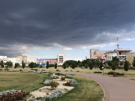 Ливни и грозы ожидают в Крыму ночью со среды на четверг