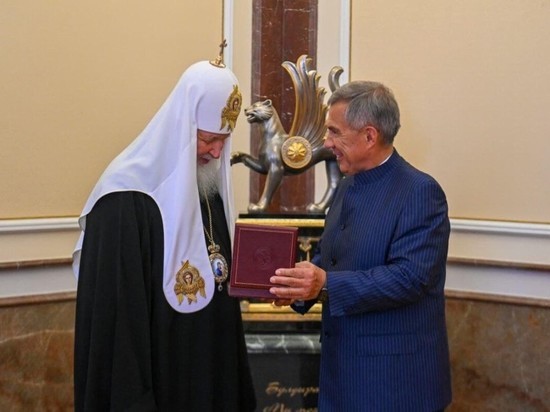 Патриарх Кирилл награжден в Татарстане орденом «Дуслык»