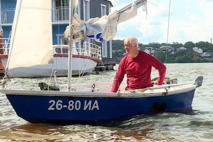 Директор Ивановского краеведческого музея прибыл в Кострому водным путем своим ходом