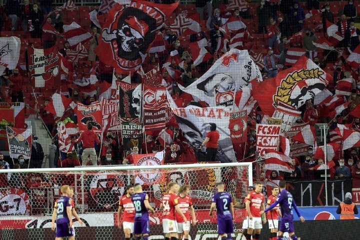 Фанаты «Спартака» выступили против ограничений на стадионах