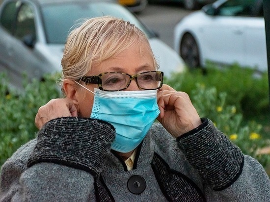Стало известно, сколько лет самой взрослой вакцинированной жительнице Кузбасса