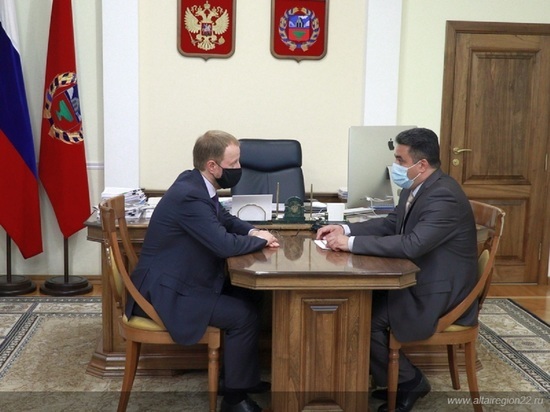 Губернатор и налоговик обсудили поступления в бюджет Алтайского края