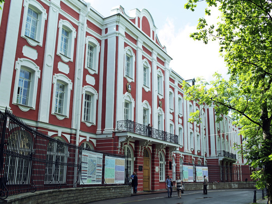 В Петербурге выросла стоимость высшего образования